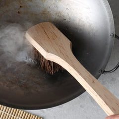 TrueCraftware ? 20- inch Wok Brush Palmyra Bristles with Wooden Handle - Wok Brush Kitchen Cleaning Brush Kitchen pan Brush